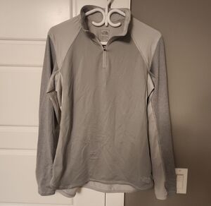 The North Face Light Gray Quarter-Zip Pullover